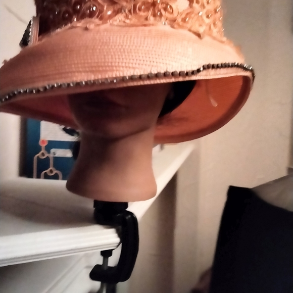 Sunday hat - Picture 6 of 7